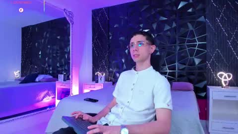 Snapshot of liiamhudson_ chatting on September 12, 2025, 9:59 pm L I I A M online show from September 12, 2025, 9:59 pm