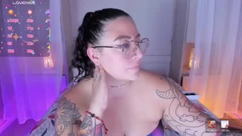 Snapshot of liiavega chatting on January 5, 2026, 5:27 pm online show from January 5, 2026, 5:27 pm