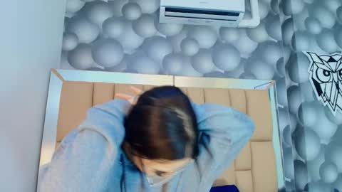 Snapshot of liil_miia chatting on February 2, 2026, 7:01 pm Miia online show from February 2, 2026, 7:01 pm