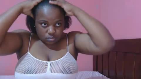 Snapshot of liilcutiee chatting on September 9, 2025, 10:53 pm Lily online show from September 9, 2025, 10:53 pm