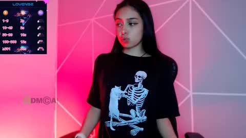 Liliana online show from October 27, 2025, 12:53 pm