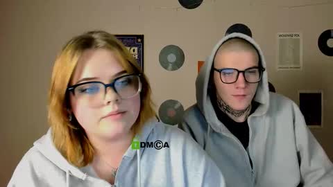 lika_pop online show from November 25, 2025, 7:36 pm