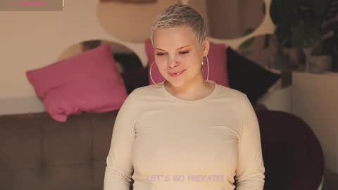 likaaberry online show from November 15, 2025, 3:26 am