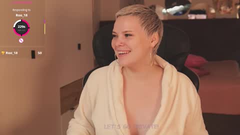 likaaberry online show from November 26, 2025, 12:06 pm