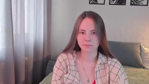 likamil0ika online show from September 14, 2025, 1:54 pm