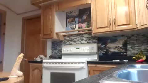 St pierre online show from October 30, 2025, 4:30 pm