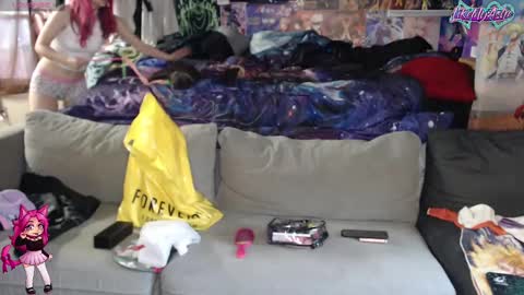 Snapshot of likemyashe chatting on December 2, 2024, 8:00 pm LikeMyAshe online show from December 2, 2024, 8:00 pm