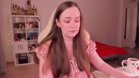 Snapshot of lil_happiness chatting on September 30, 2025, 5:18 pm for free registration 3 online show from September 30, 2025, 5:18 pm