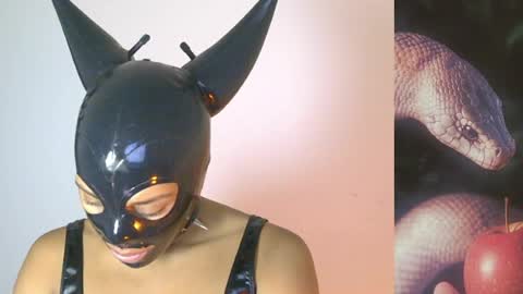 Lilith online show from May 1, 2026, 2:05 am