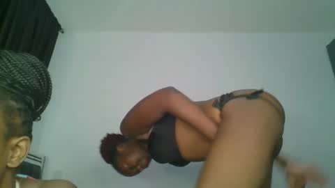 lil_meg online show from February 25, 2026, 7:01 pm