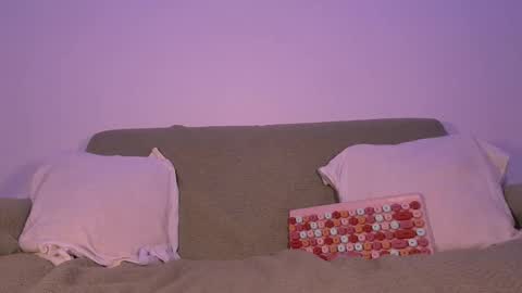 Lilmuh online show from November 6, 2025, 12:33 am