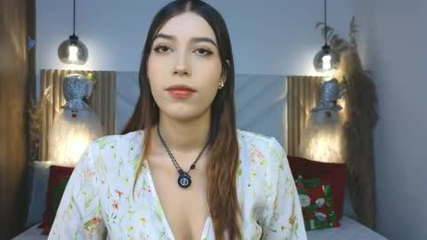 lila_min online show from November 7, 2025, 2:17 pm