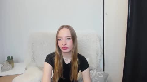 LiliaDesire online show from January 6, 2025, 6:52 pm
