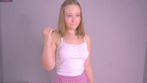 Sofi online show from November 9, 2025, 3:10 pm