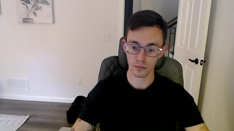 Snapshot of lilfruitsnacc chatting on September 22, 2025, 11:18 pm LilSnacc online show from September 22, 2025, 11:18 pm