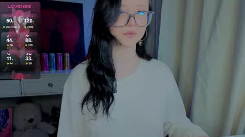 Nika and Lori online show from November 22, 2025, 10:03 am