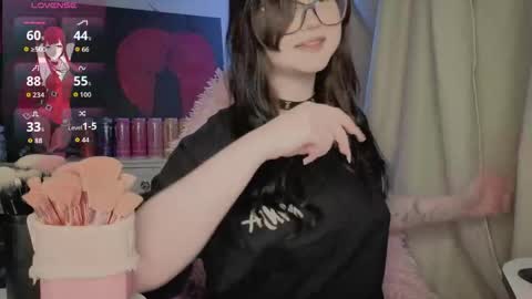Nika and Lori online show from May 13, 2026, 2:58 pm