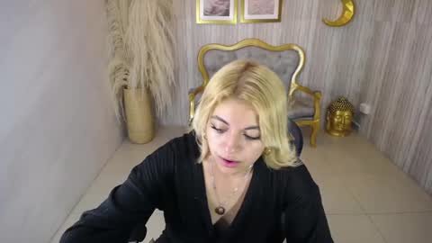 Lili online show from March 6, 2025, 6:08 am