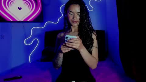 lili_evanss online show from May 15, 2026, 11:01 pm