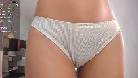 lili online show from February 19, 2025, 3:27 pm