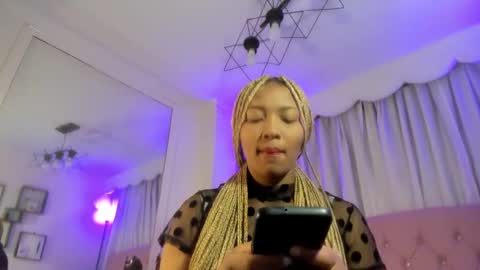 Lili online show from October 12, 2025, 1:15 am