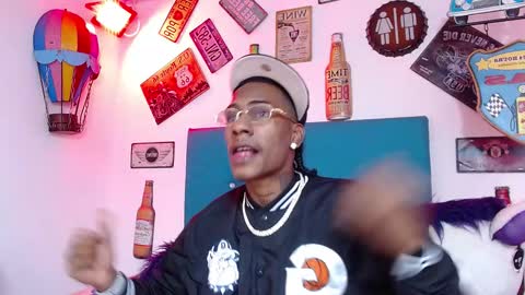 Snapshot of lili_roussi chatting on November 26, 2025, 8:10 pm lili_roussi online show from November 26, 2025, 8:10 pm