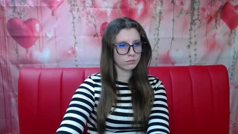lilianashine online show from March 18, 2026, 2:20 pm