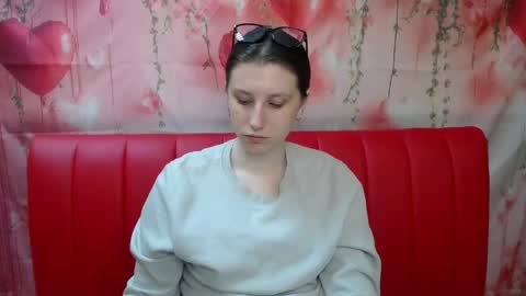 lilianashine online show from May 13, 2026, 5:16 am