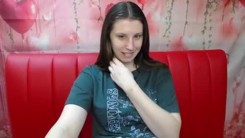 lilianashine online show from May 19, 2026, 5:03 am