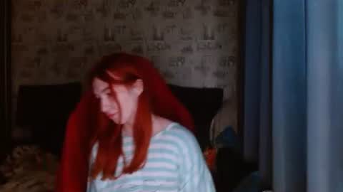 liliawoolf online show from February 3, 2025, 2:24 pm