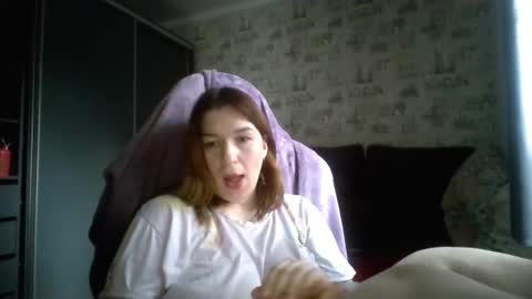 liliawoolf online show from November 11, 2025, 8:03 am