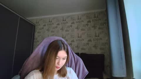 liliawoolf online show from November 15, 2025, 6:00 am