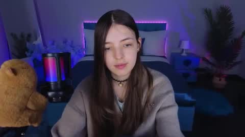 Lili Bakery online show from October 1, 2025, 2:28 am