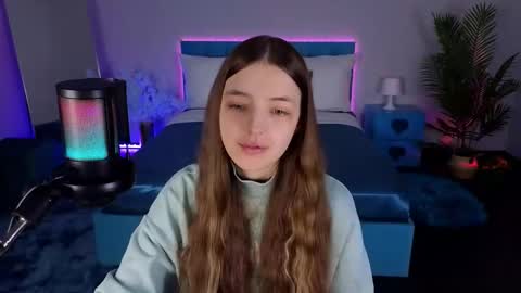 Lili Bakery online show from November 11, 2025, 2:11 am