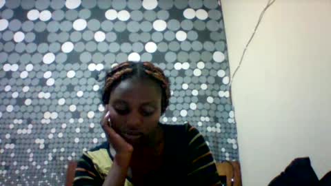 liligal online show from June 15, 2026, 7:27 pm
