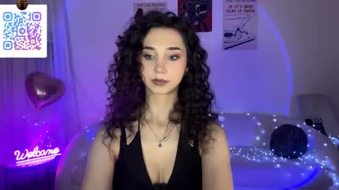 Lina online show from June 2, 2026, 10:23 pm