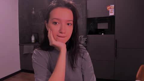 Snapshot of lililaluna chatting on December 14, 2024, 3:04 pm             ...  online show from December 14, 2024, 3:04 pm