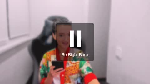 Snapshot of lililaluna chatting on January 27, 2025, 2:24 pm             ...  online show from January 27, 2025, 2:24 pm