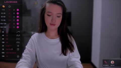 Snapshot of lililaluna chatting on November 12, 2025, 3:45 pm ... online show from November 12, 2025, 3:45 pm