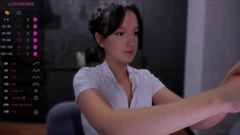 Snapshot of lililaluna chatting on November 13, 2025, 3:55 pm ... online show from November 13, 2025, 3:55 pm