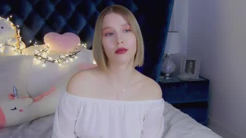 Snapshot of lililinn chatting on March 8, 2025, 2:30 pm LiliLinn online show from March 8, 2025, 2:30 pm