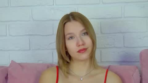 Snapshot of lililinn chatting on September 23, 2025, 4:26 am LiliLinn online show from September 23, 2025, 4:26 am
