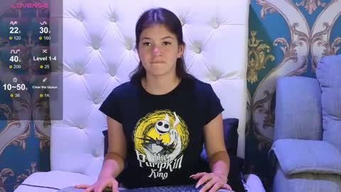 lilimini online show from January 3, 2025, 1:27 am