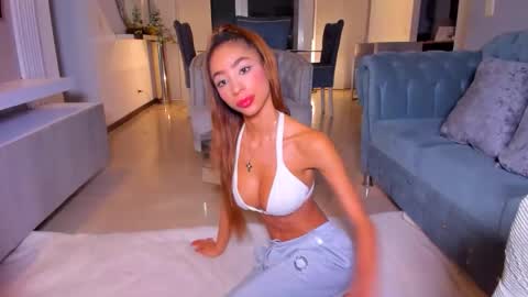 Lili  online show from December 20, 2025, 2:51 am