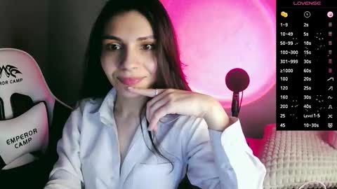 lilirose online show from September 18, 2025, 4:42 pm