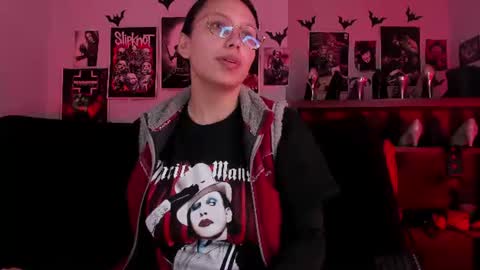 Snapshot of lilith_deveraux_ chatting on July 4, 2026, 4:35 pm MISTRESS LILITH online show from July 4, 2026, 4:35 pm
