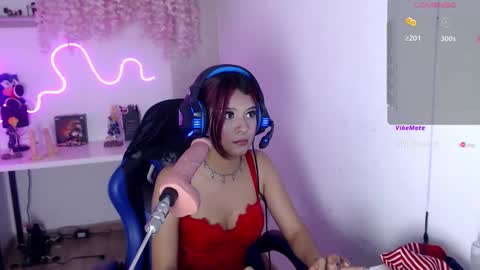 lilith_goddesqs online show from October 15, 2025, 4:23 am