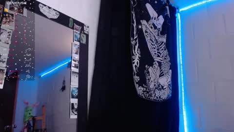 IG soylilith green7   online show from November 20, 2025, 3:07 am