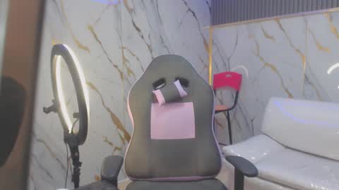 Lilith online show from September 12, 2025, 6:30 pm