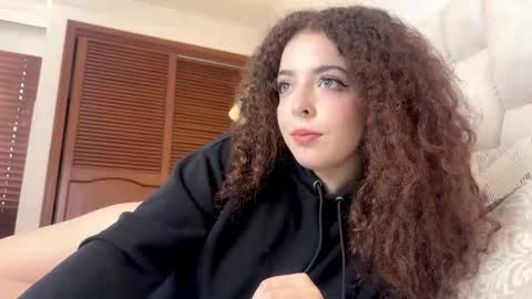 Lilith  online show from February 5, 2026, 2:33 pm